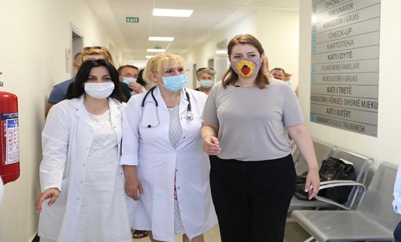 Vaksinimi anticovid vijon edhe me njesi te levizshme: Nis javen e ardhshme